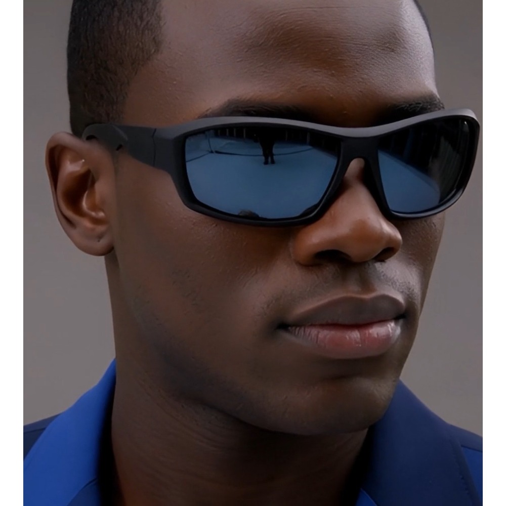Men's Sporty Wrap Sunglasses Black Frame Gray Lens UV Protection Male Lentes New